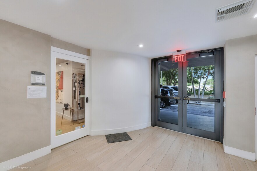 More Photos Of 1900 Coral Way, Miami Medical For Sale