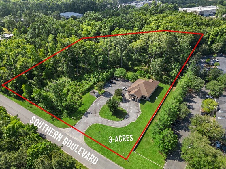 More Photos Of 119 Southern Blvd, Savannah Office For Sale