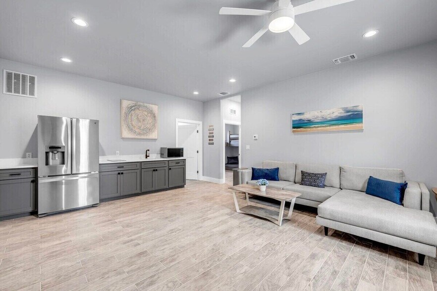More Photos Of 3120 River Oaks Dr, Kingsland Specialty For Sale