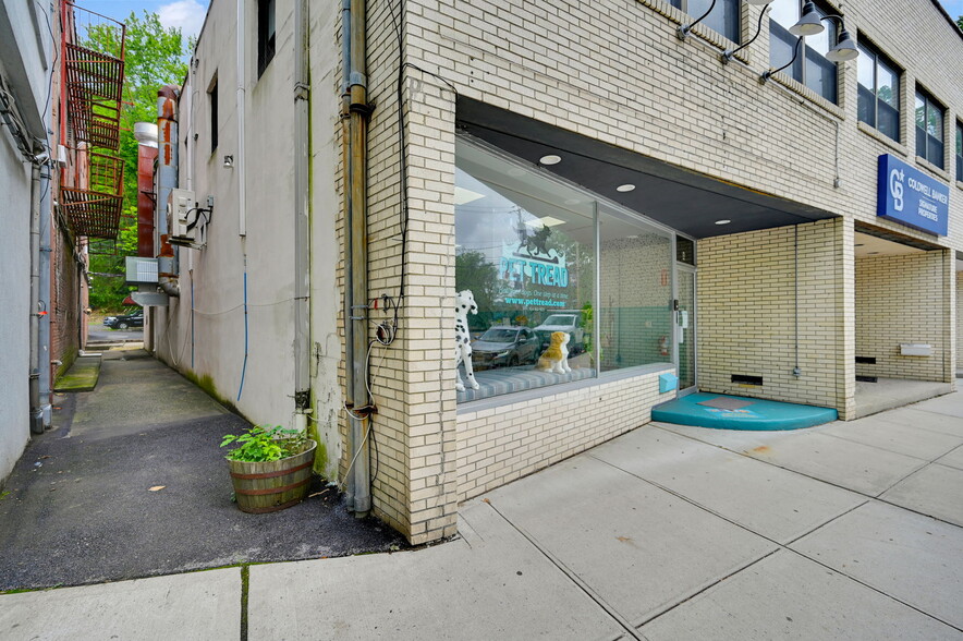 More Photos Of 2 Broadway, Valhalla Office For Sale