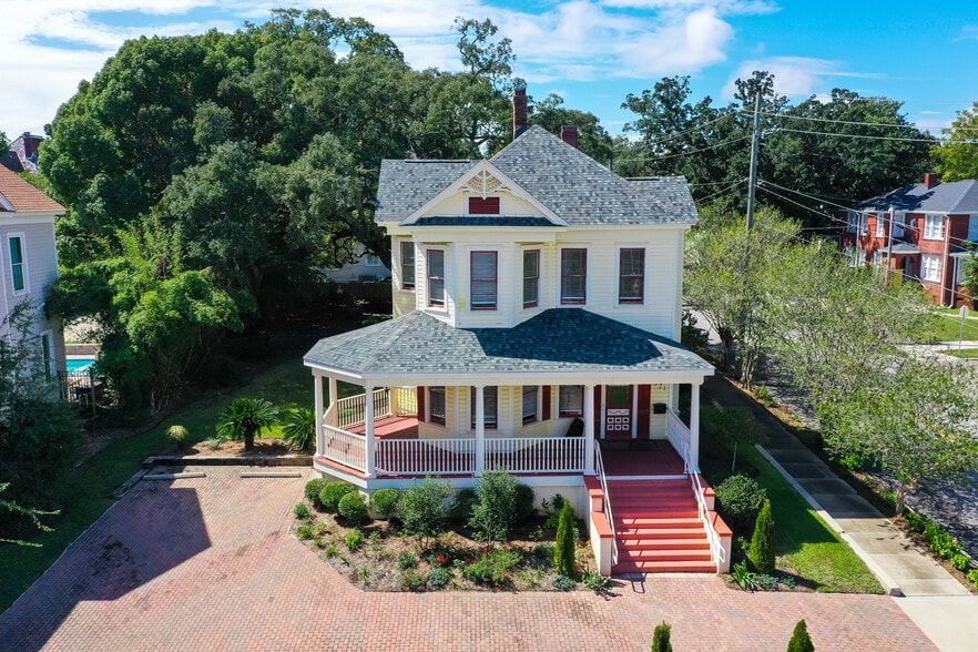 More Photos Of 921 N Palafox St, Pensacola Office For Sale