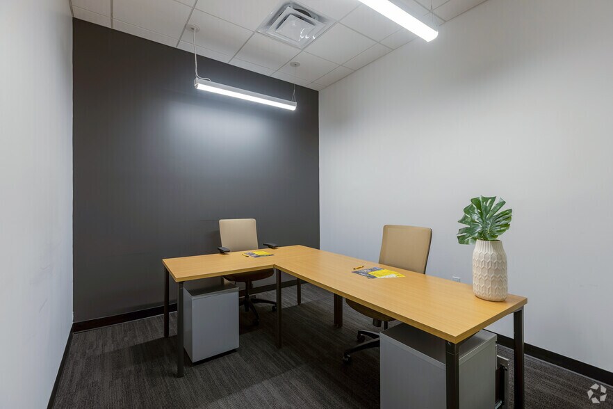 More Photos Of 700 S Rosemary Ave, West Palm Beach Coworking Space