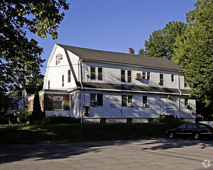 More Photos Of 575 White Plains Rd, Eastchester Office For Lease