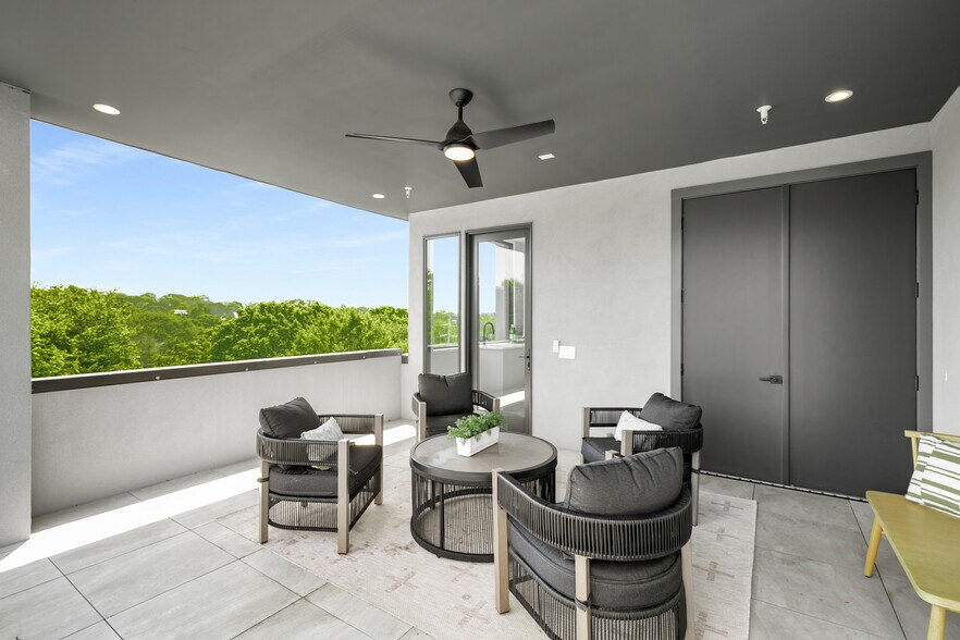 More Photos Of 105 Georgia Ave SE, Atlanta Apartments For Sale