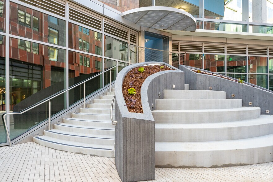 More Photos Of 166 N Rollins Rd, Millbrae Office For Lease