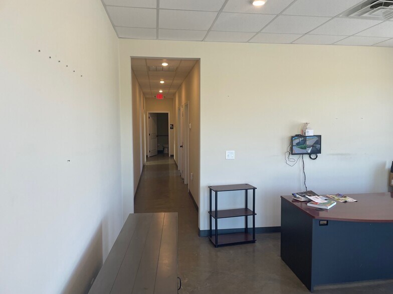 More Photos Of 1080 International Blvd, Clarksville Industrial For Lease