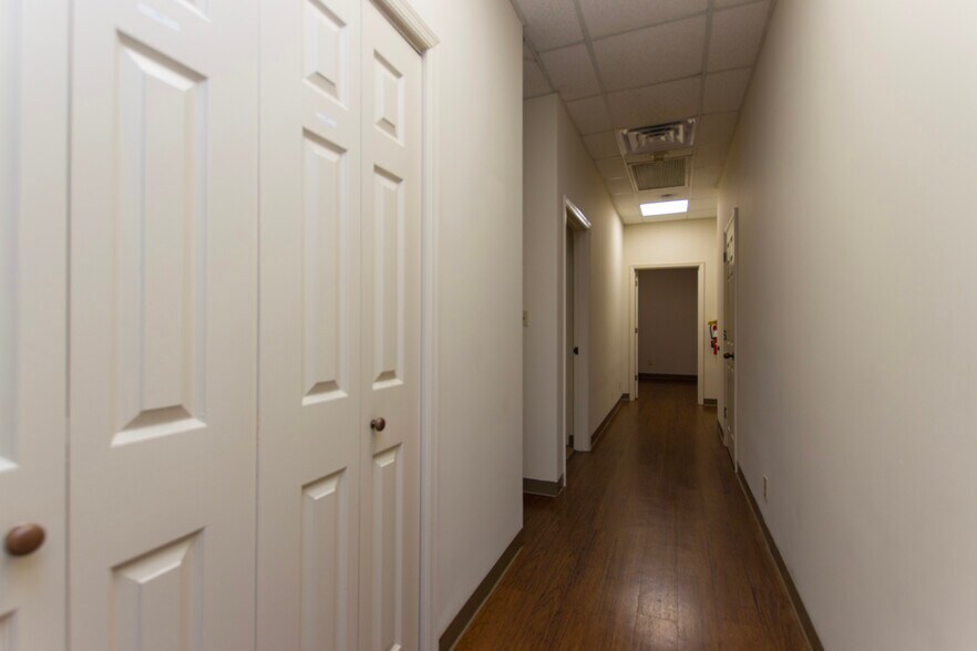 More Photos Of 333 Whitesport Dr, Huntsville Medical For Lease