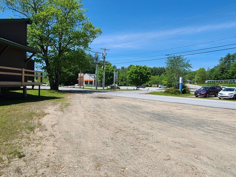 More Photos Of 12 Southmayd St, Campton Freestanding For Sale