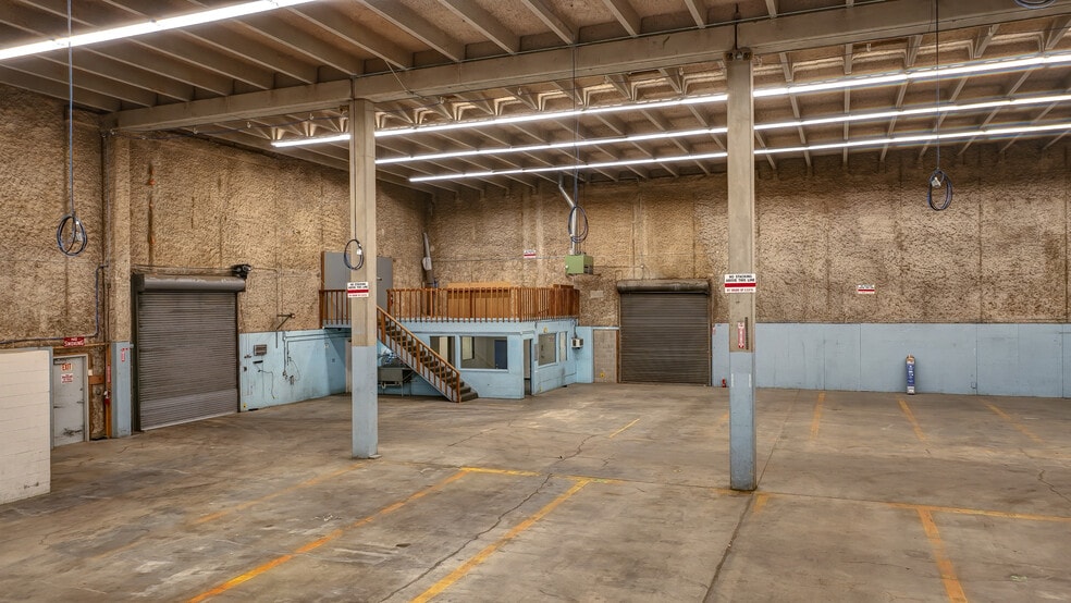More Photos Of 675 Elkton Dr, Colorado Springs Distribution For Lease