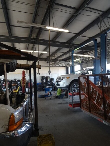 More Photos Of 106 S Sunset Dr, Butler Auto Repair For Sale