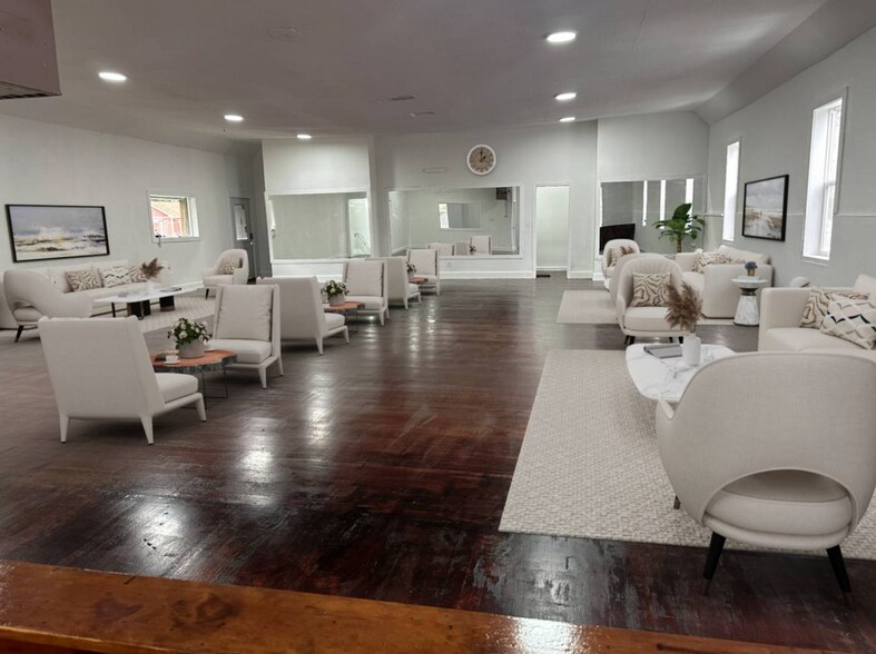 More Photos Of 5601 Rainier Ave S, Seattle General Retail For Lease