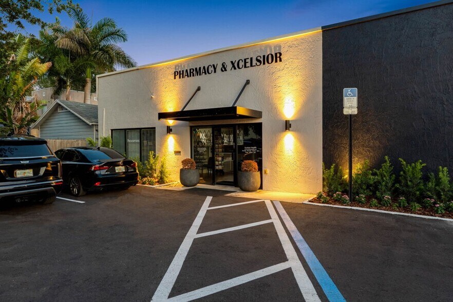 More Photos Of 2506 S Macdill Ave, Tampa Storefront For Lease