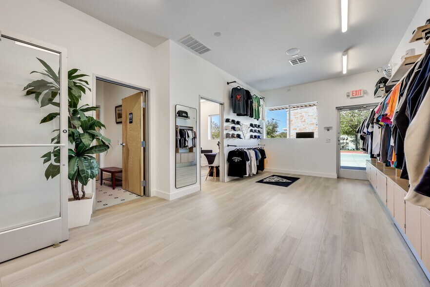 More Photos Of 2000 Windy Ter, Cedar Park Warehouse For Sale