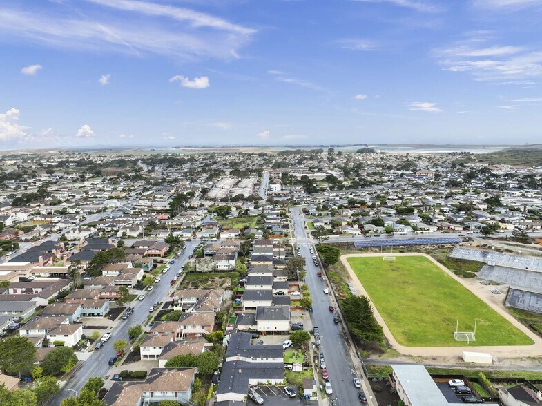 More Photos Of 3047 Zanetta Dr, Marina Apartments For Sale