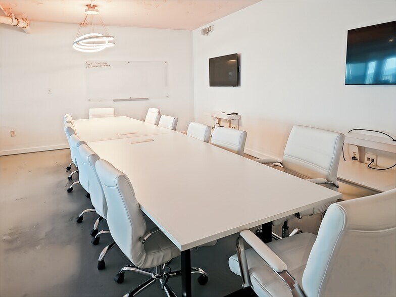 More Photos Of 511 N Boardwalk, Rehoboth Beach Coworking Space