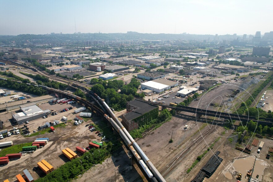 More Photos Of 1275 Budd St, Cincinnati Warehouse For Sale