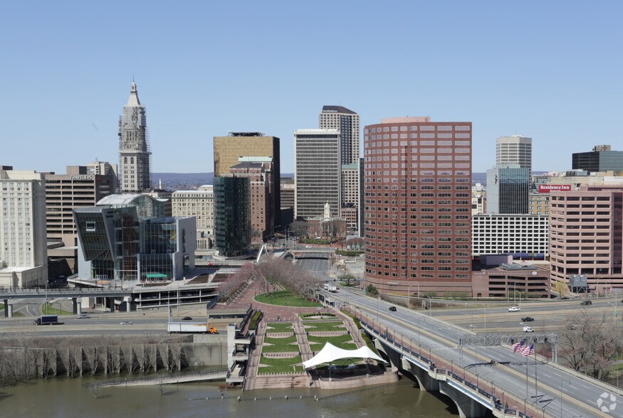 More Photos Of 1 Financial Plz, Hartford Office For Lease