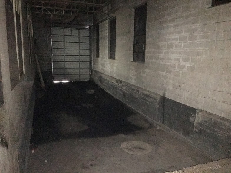 More Photos Of 175 Hague St, Rochester Warehouse For Lease