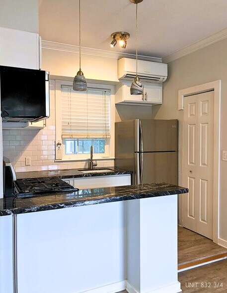 More Photos Of 832 Hilldale Ave, West Hollywood Apartments For Sale