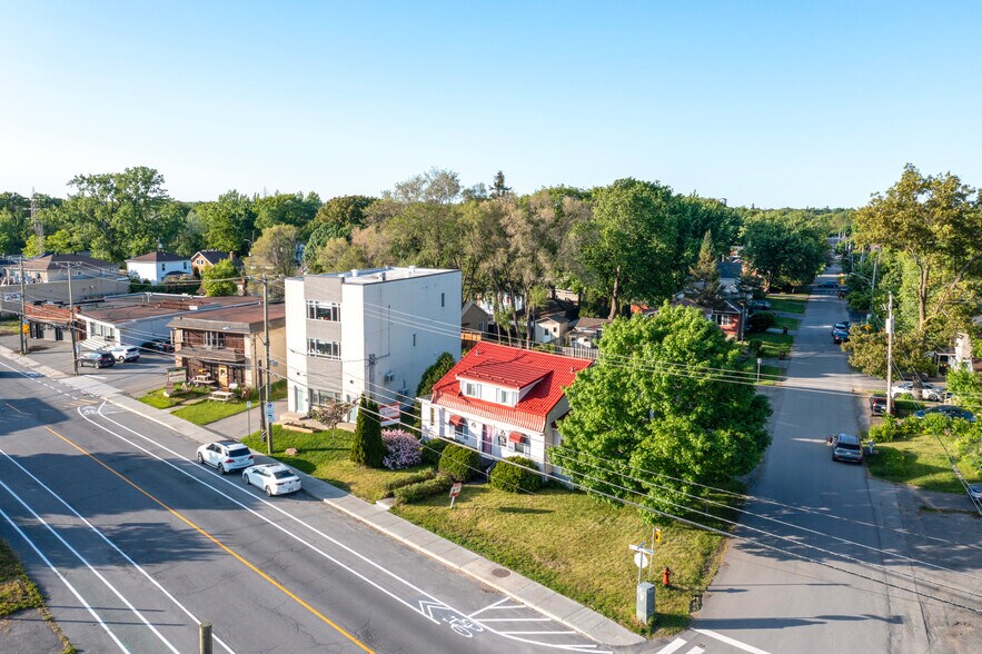 More Photos Of 61 Boul Grand, L'Île-Perrot Office For Lease