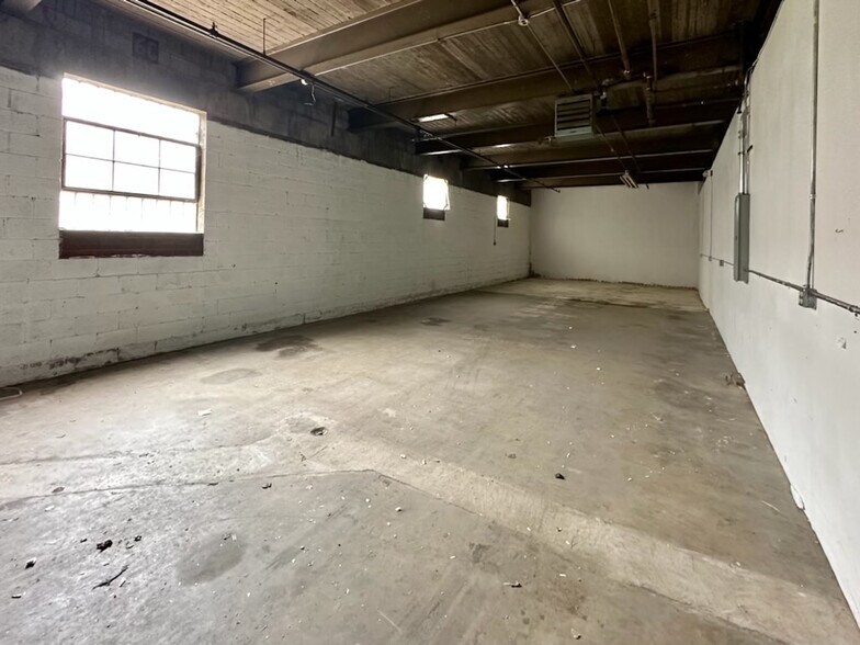 More Photos Of 1940 S Main St, Waynesville Industrial For Lease