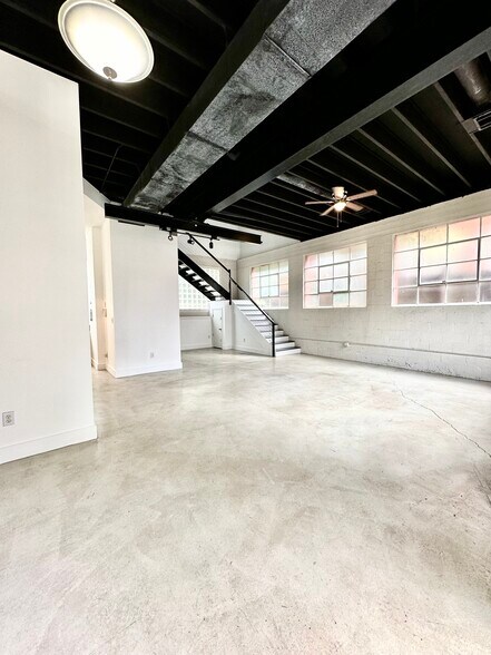 More Photos Of 282 Walker St SW, Atlanta Apartments For Sale