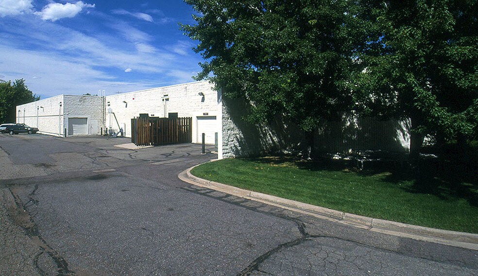 More Photos Of 6001 S Willow Dr, Greenwood Village Flex For Lease