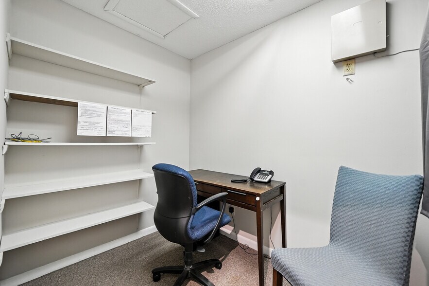 More Photos Of 11285 Elkins Rd, Roswell Office Residential For Sale