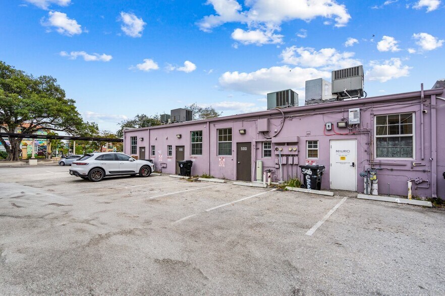 More Photos Of 500-506 Lake Ave, Lake Worth Freestanding For Lease