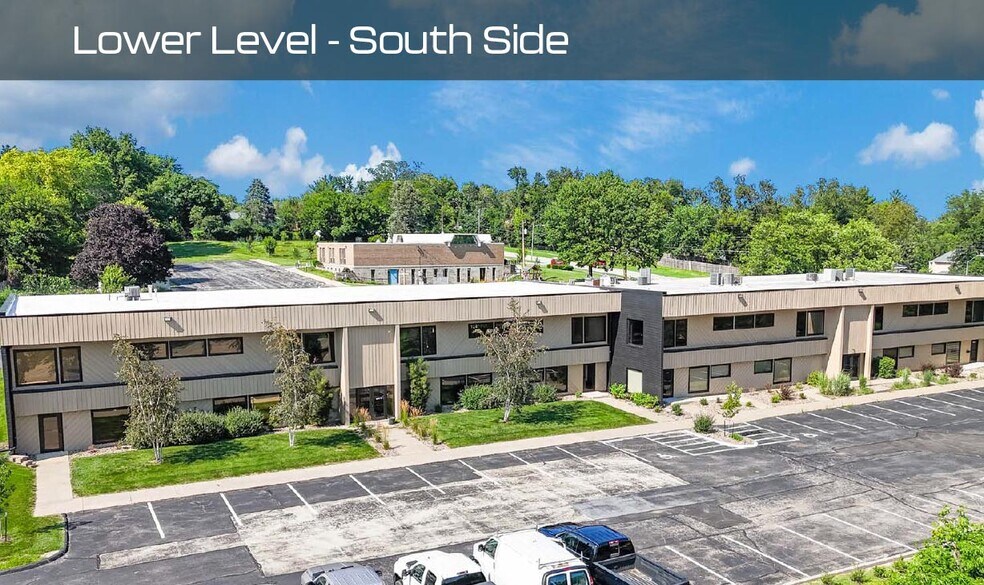 More Photos Of 2600 72nd St, Urbandale Office For Lease