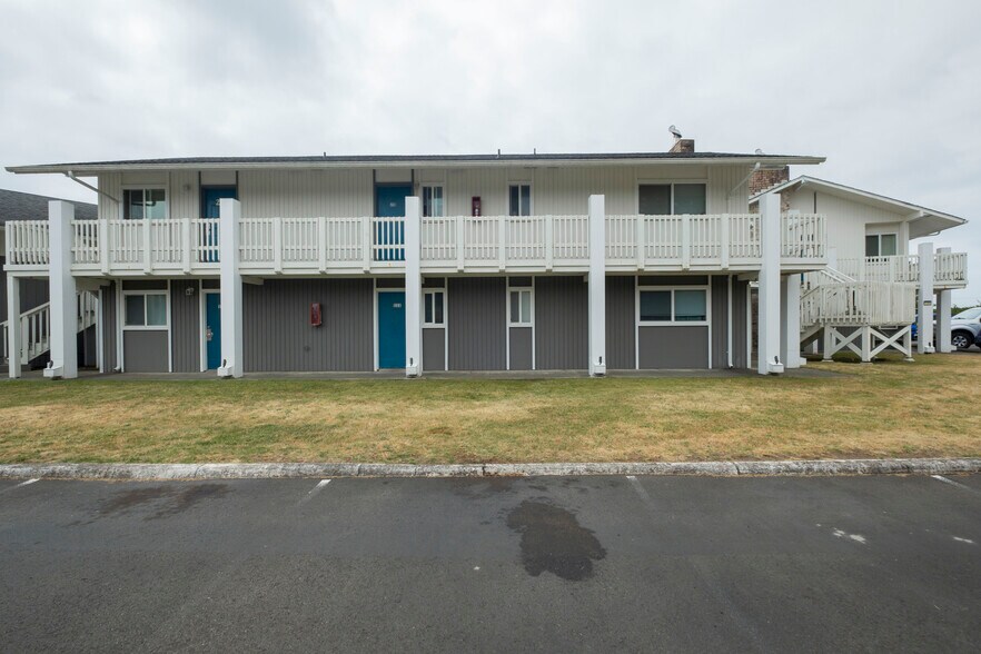 More Photos Of 1031 Discovery Ave SE, Ocean Shores Apartments For Sale