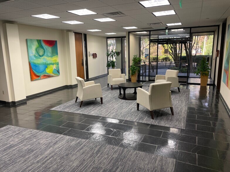 More Photos Of 6360 I-55 N, Jackson Office For Lease