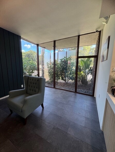 More Photos Of 814 W Foothill Blvd, Monrovia Medical For Sale