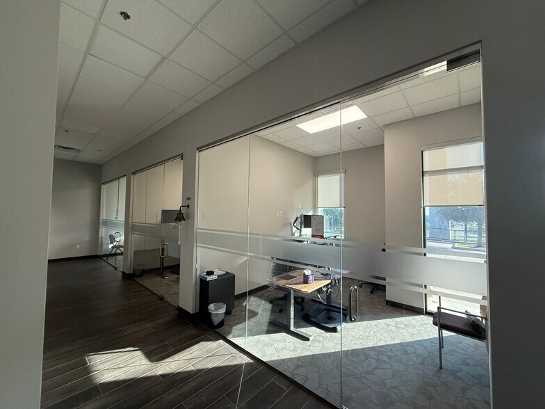 More Photos Of 1024 Texan Trl, Grapevine Medical For Sale