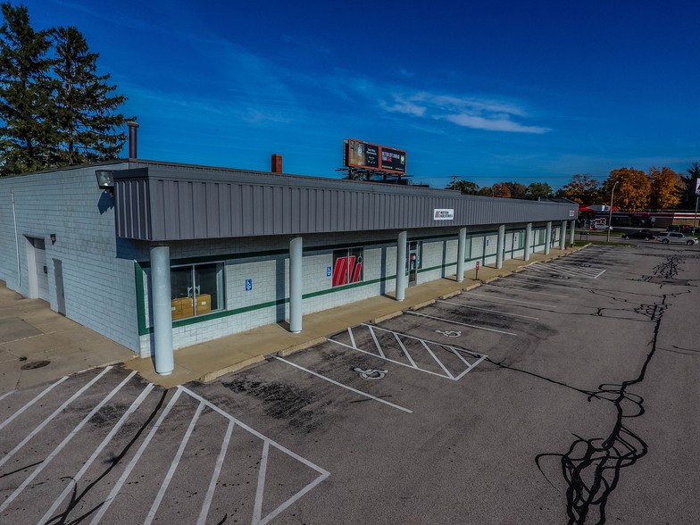 Primary Photo Of 2460 M 139, Benton Harbor General Retail For Lease