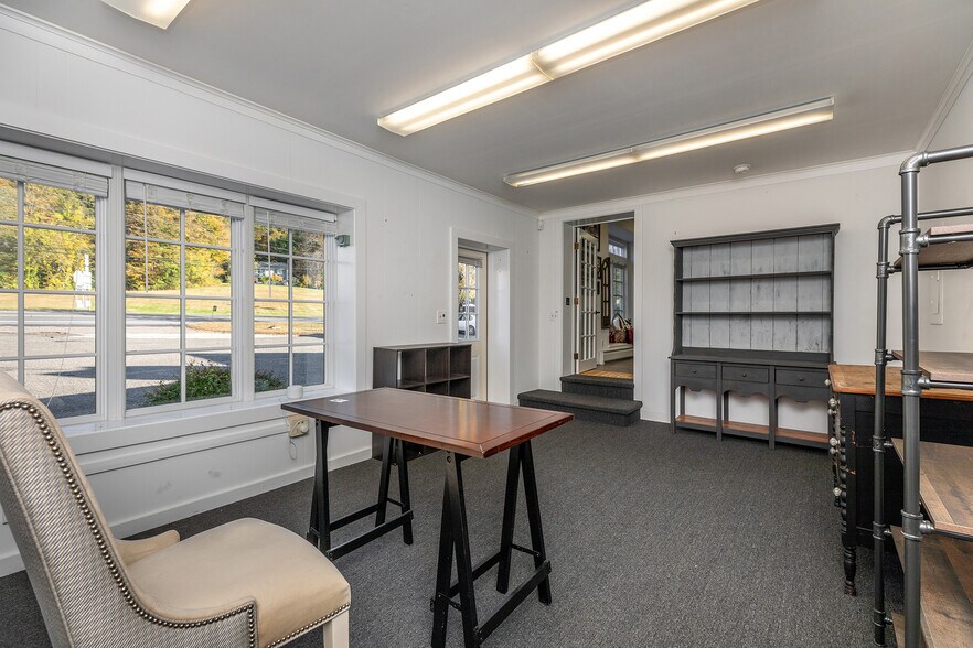 More Photos Of 22 Kent Road, Cornwall Bridge Loft Creative Space For Sale