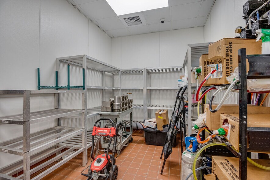 More Photos Of 2470 Gum Branch Rd, Jacksonville Restaurant For Sale