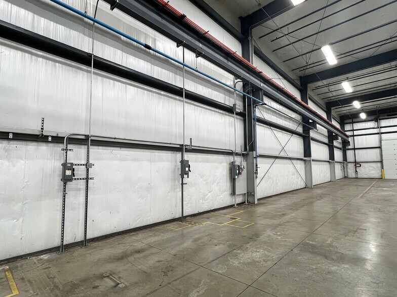 More Photos Of 2803 S Stoughton Rd, Madison Warehouse For Lease