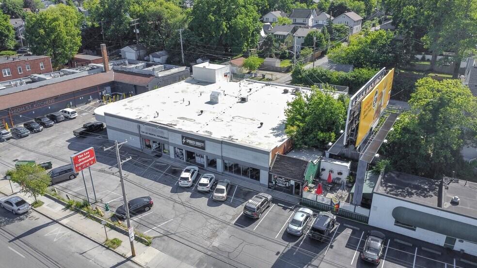 More Photos Of 2840-2848 N High St, Columbus General Retail For Sale