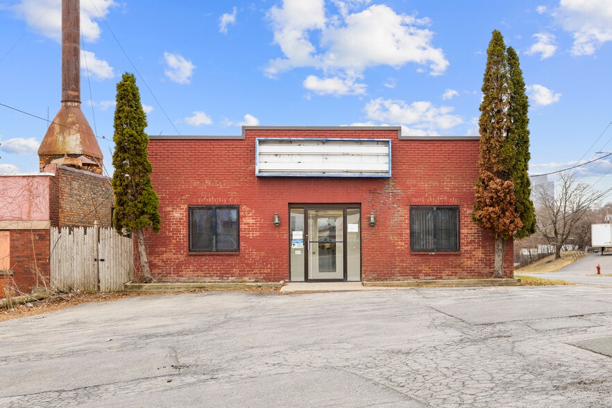 More Photos Of 433 N Pearl St, Albany Warehouse For Sale