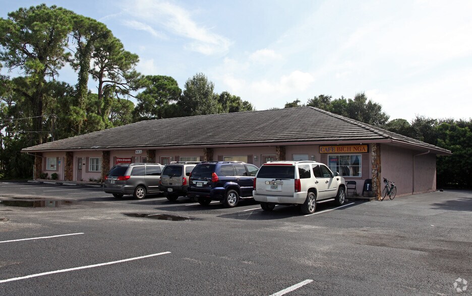Primary Photo Of 8831 49th St, Pinellas Park Medical For Lease