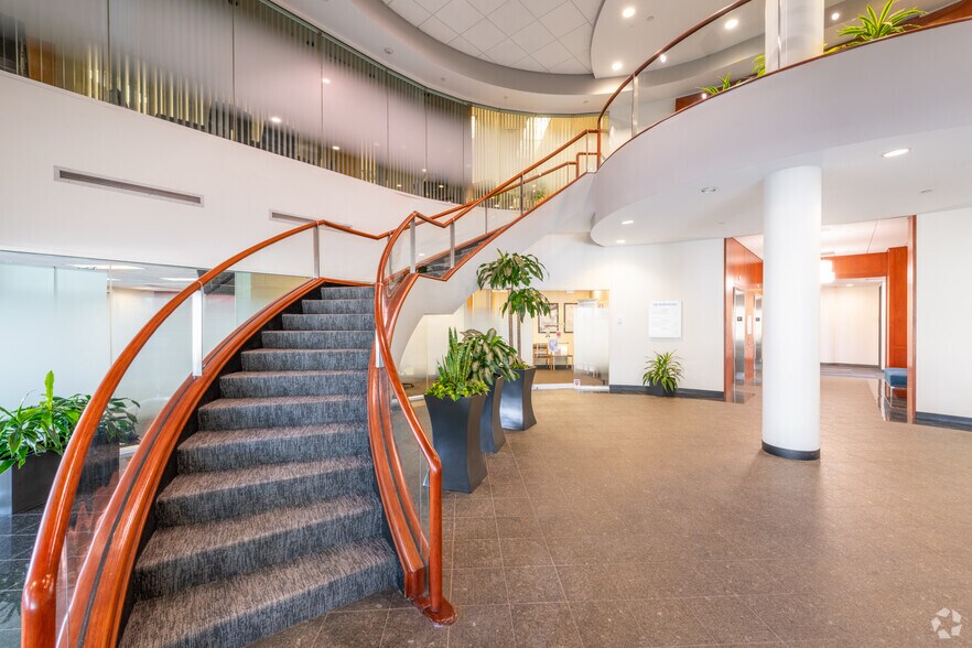 More Photos Of 138 River Rd, Andover Office For Lease