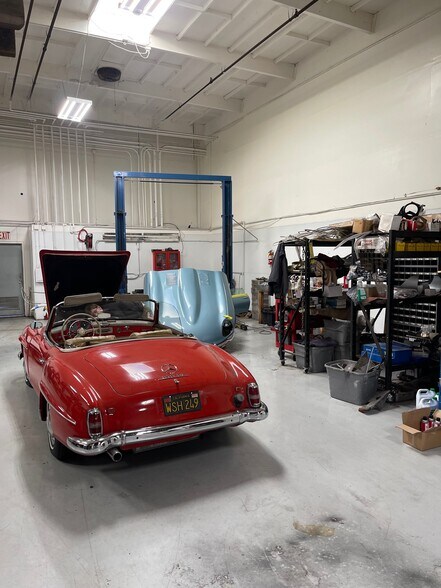 More Photos Of 3440 Stanley Blvd, Pleasanton Warehouse For Lease