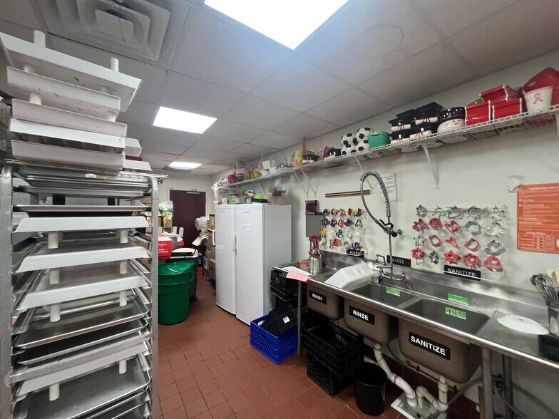 More Photos Of 488 Broadway, Bayonne Storefront For Sale