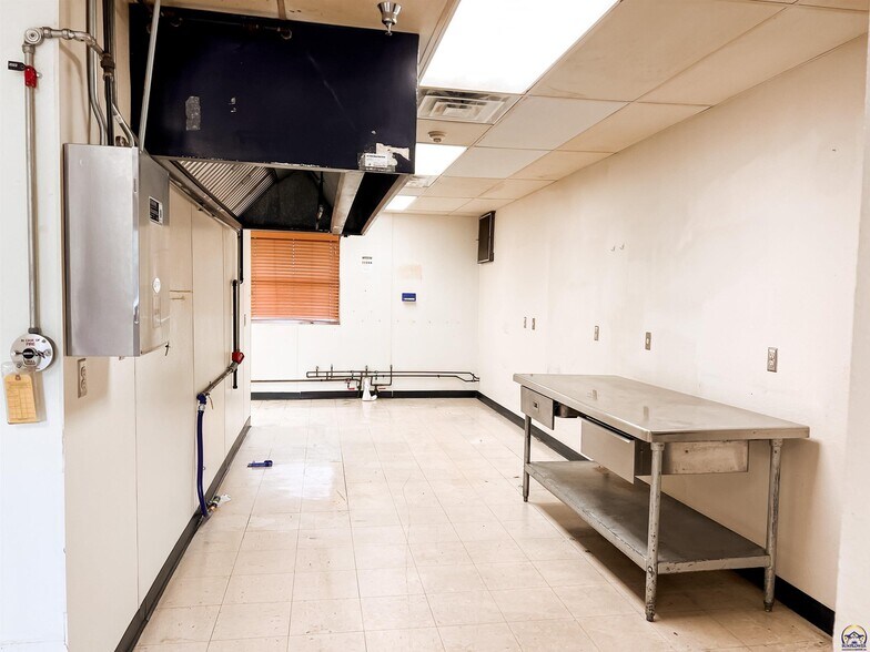 More Photos Of 128 Pearson Ave, Waverly Assisted Living For Sale