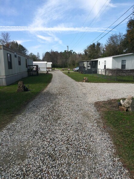 More Photos Of 2202 Shirah Rd, Auburndale Multifamily For Sale