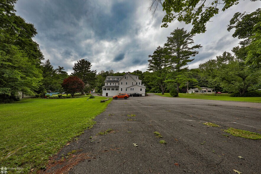 More Photos Of 2468 Route 390, Canadensis Hospitality For Sale