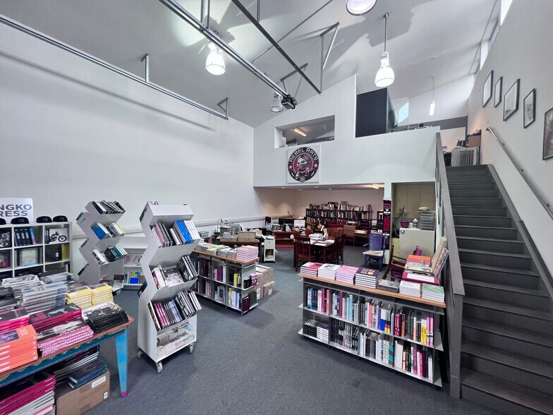 More Photos Of 2332 4th St, Berkeley Warehouse For Lease