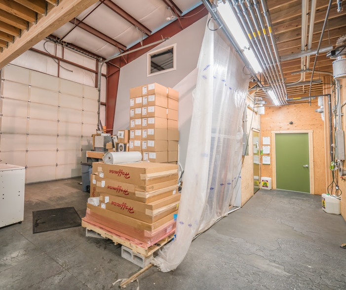 More Photos Of 3735 Eagle Loop, Hood River Warehouse For Sale