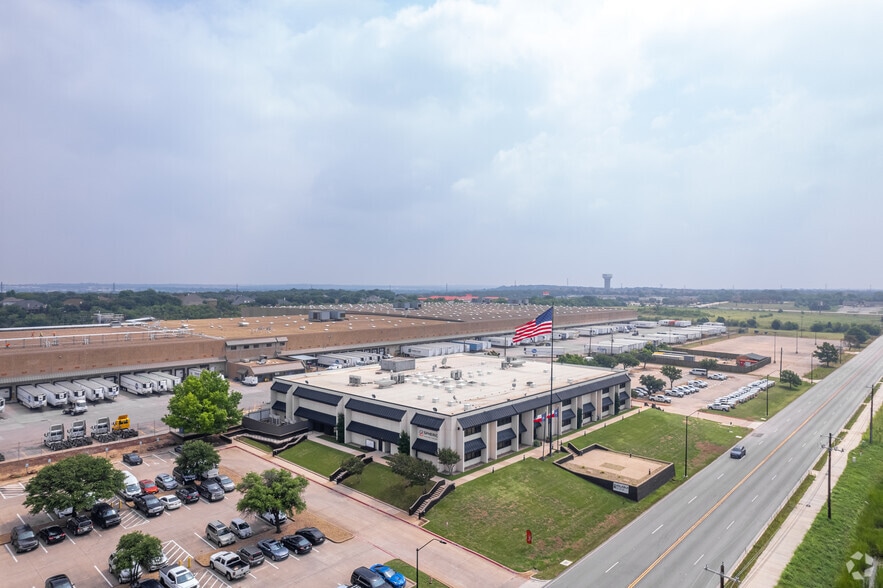 More Photos Of 5751 Kroger Dr, Fort Worth Office For Lease